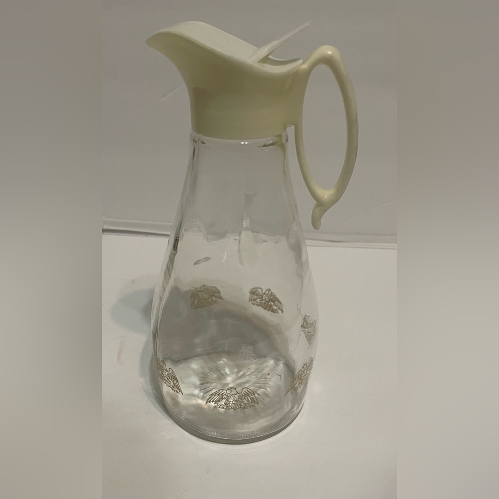 Vintage Log Cabin Glass Maple Syrup Dispenser Gold Eagle clear/gold/white